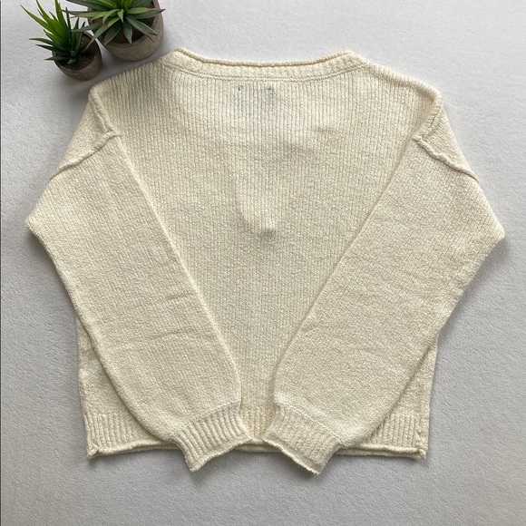 Abercrombie & Fitch Open Collar Roll Hem Long Sleeve Pullover Sweater - Picture 2 of 16